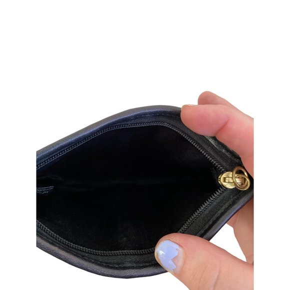 Coach - Picture 5 of 6